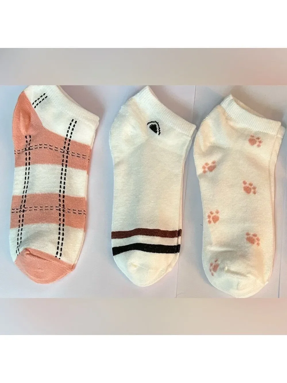 5 Pairs of Low Cut Cat Socks Fits shoe size 5 to 9 NEW